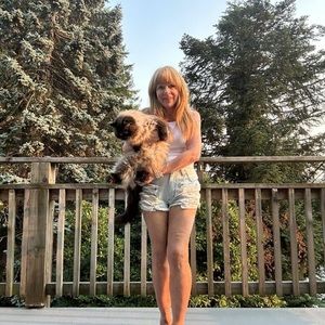 Meet your Posher, Nina